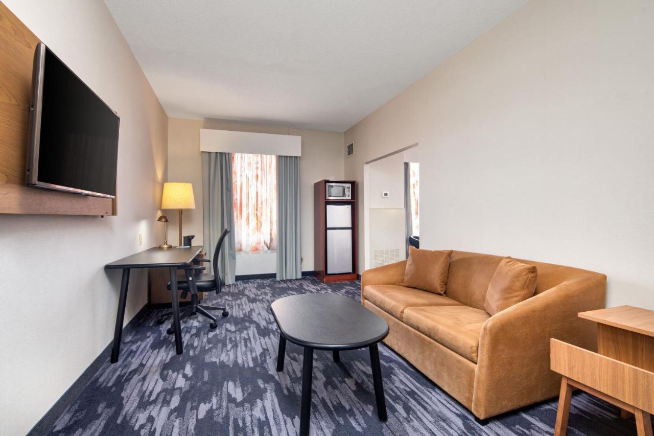 Fairfield Inn By Marriott Toronto Oakville Exterior foto
