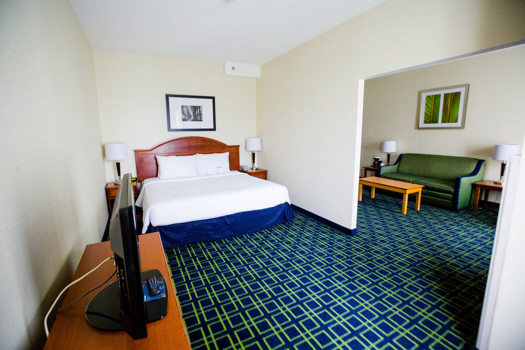 Fairfield Inn By Marriott Toronto Oakville Exterior foto
